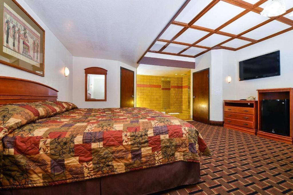 Americas Best Value Inn & Suites Los Angeles Downtown Sw Экстерьер фото